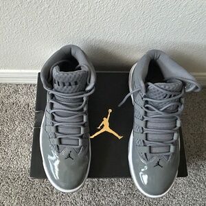 Jordan 11 Cool Grey